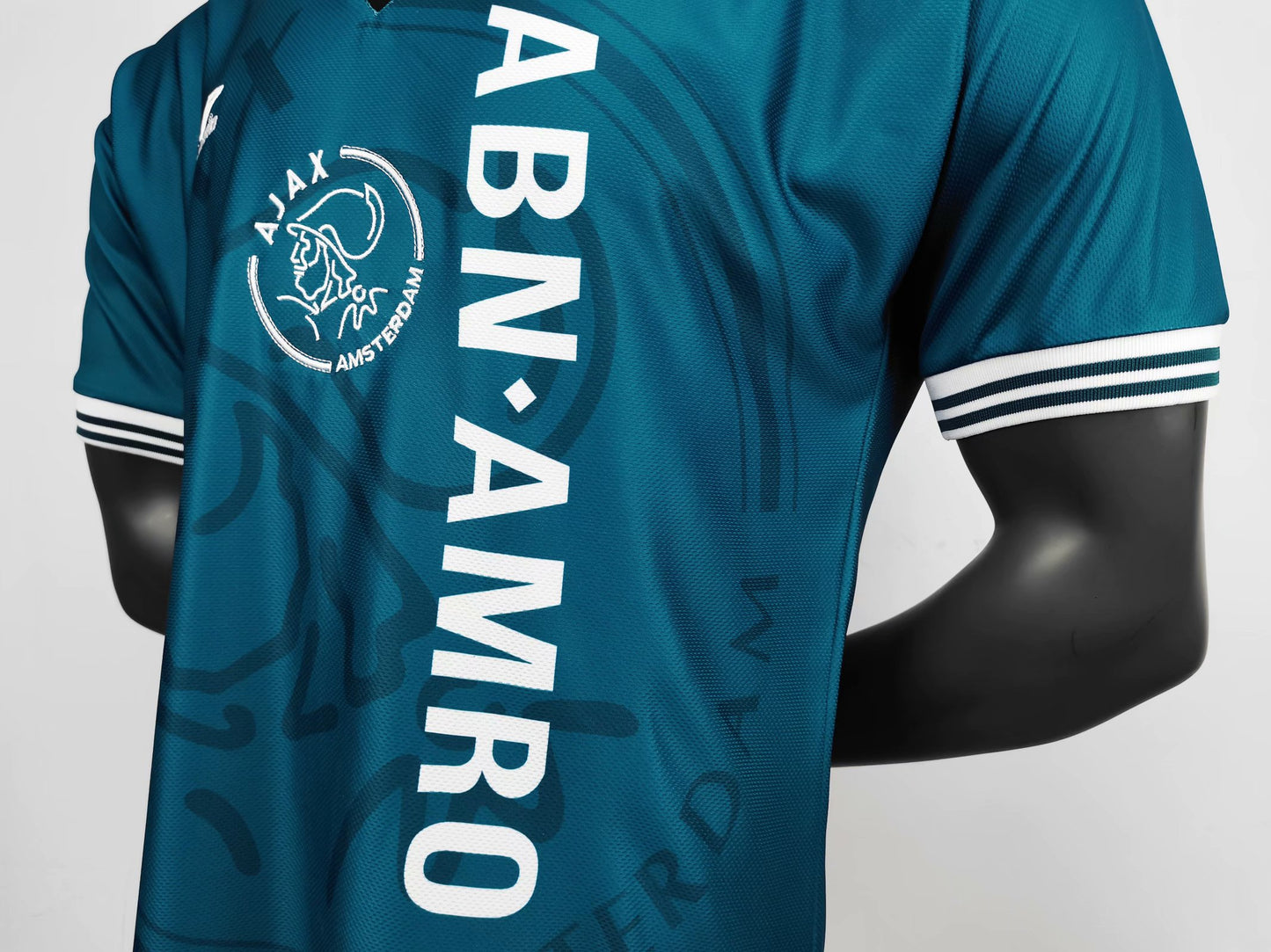 AFC Ajax 1995-1996 Away Shirt