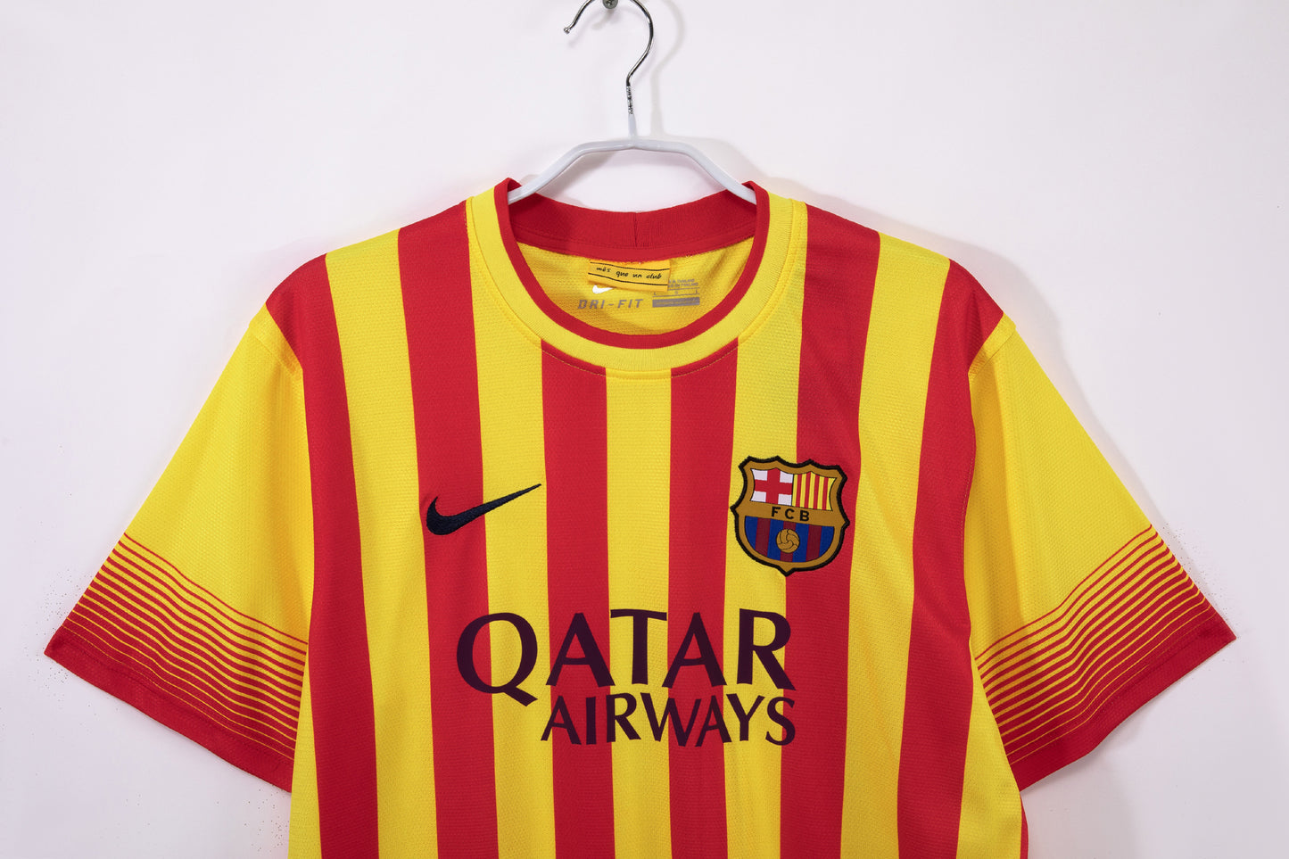 FC Barcelona 2013-2014 Away Shirt