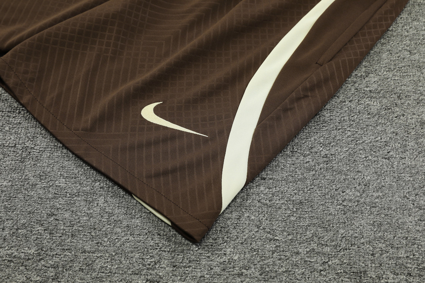Corinthians Creme/Brown Training Set