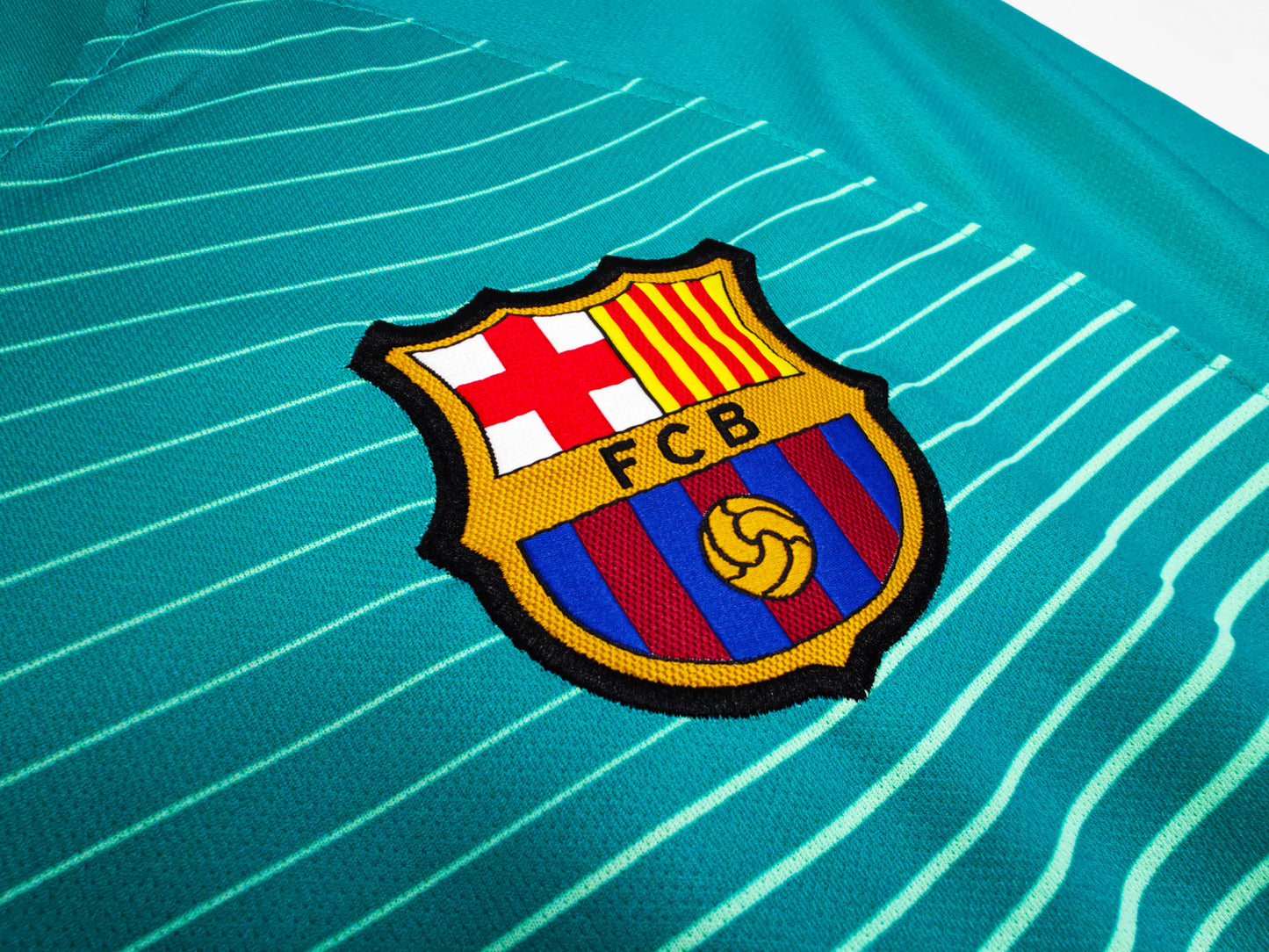 FC Barcelona 2016-2017 Third Shirt