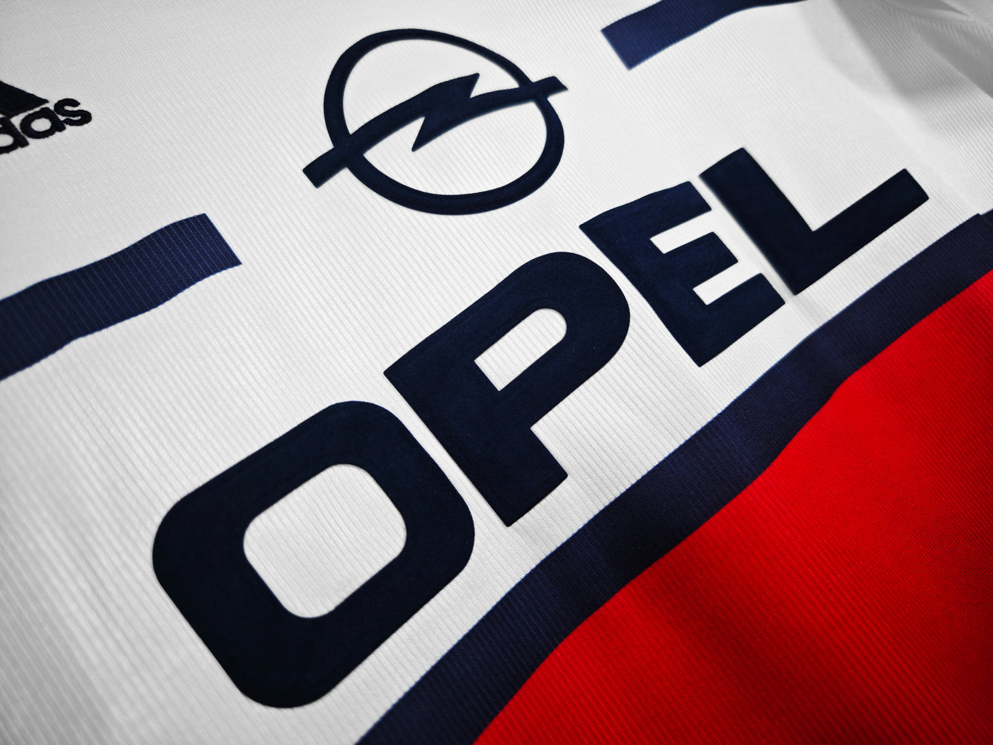 FC Bayern München 1998-2000 Away Shirt