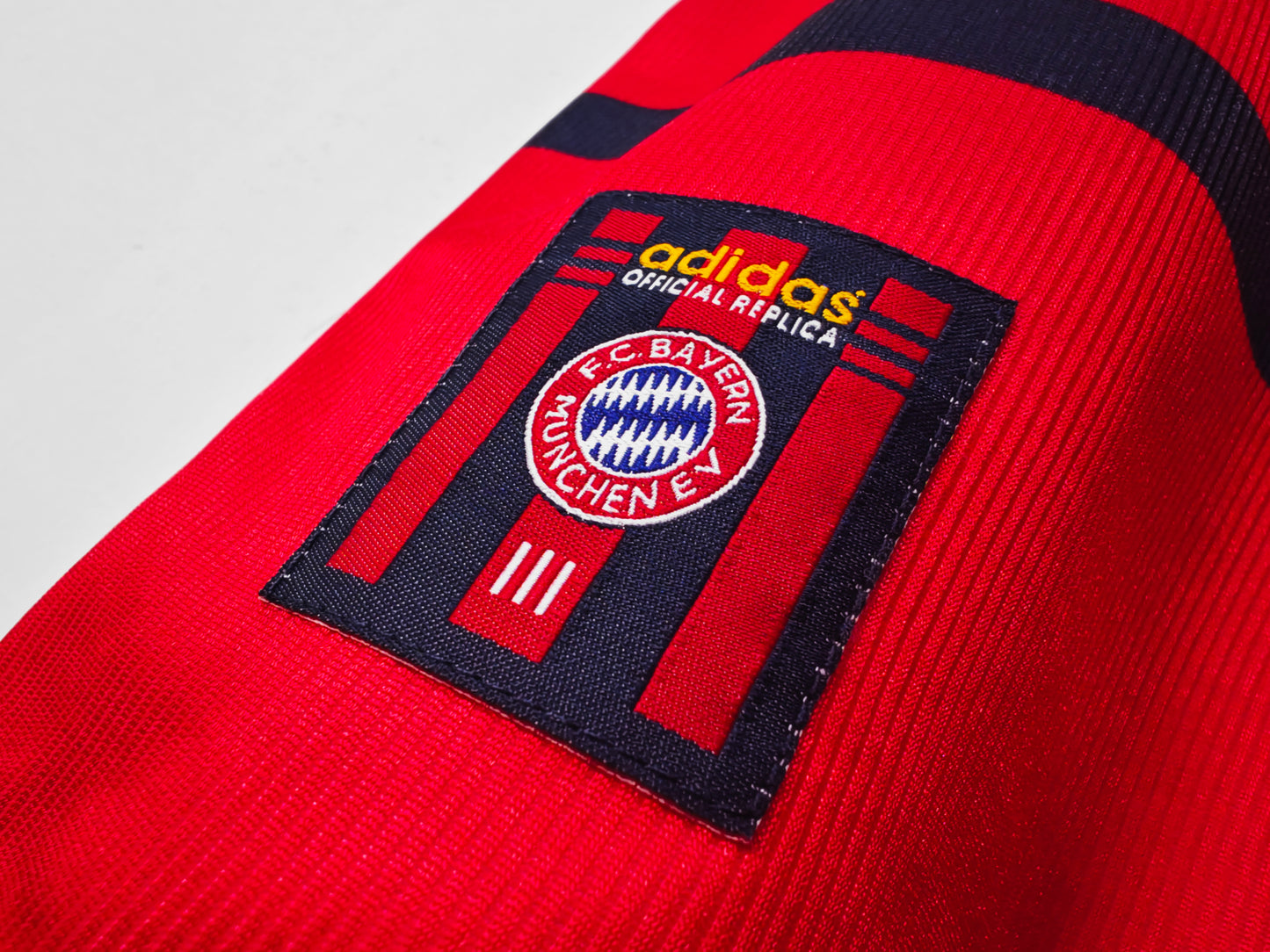 FC Bayern München 1998-2000 Away Shirt