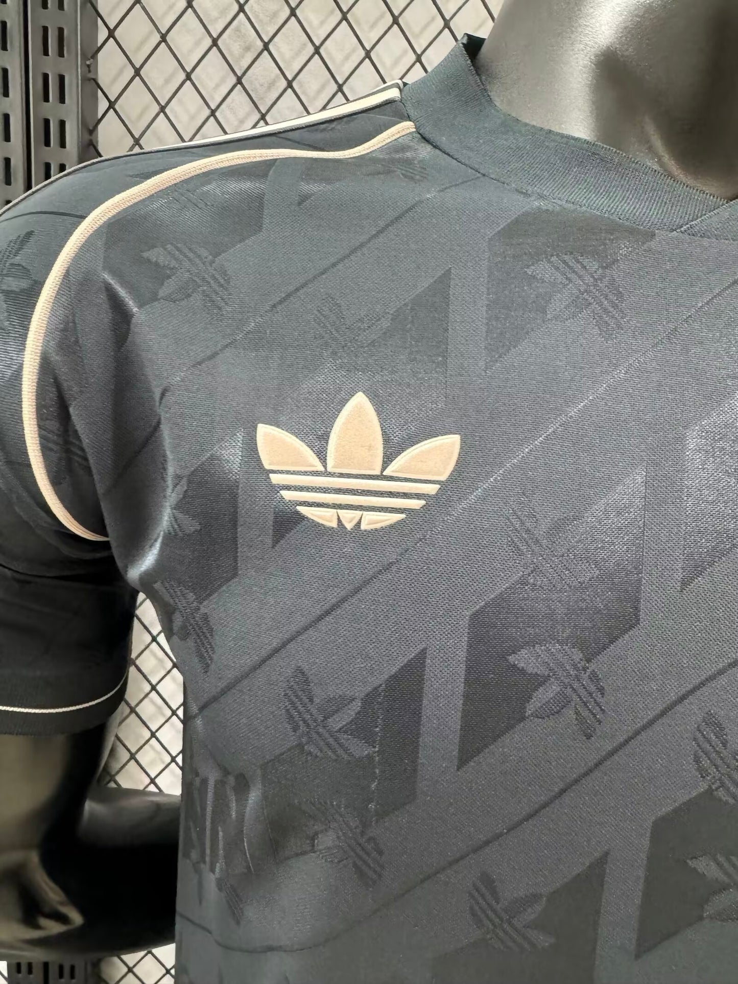 Real Madrid x ADIDAS Originals
